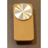 SKIN Bouton Cuir Camel