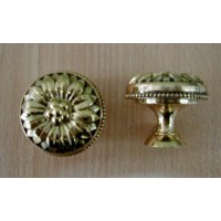 Bouton de meuble Louis XVI N°187 - Laiton
